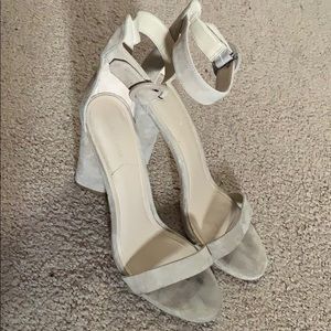 Kendall & Kylie Block heel sandals
